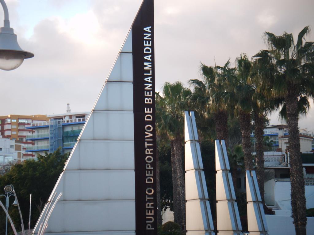 Duquesa De Espana Τορρεμολίνος Εξωτερικό φωτογραφία
